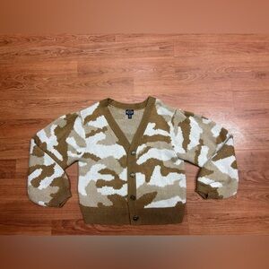 Women’s Camo Button Up Cardigan Sweater  Wool Blend Small
